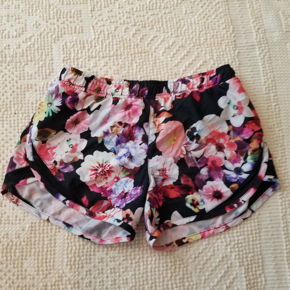 OLD NAVY Active Go-Dry Exercise Running Shorts